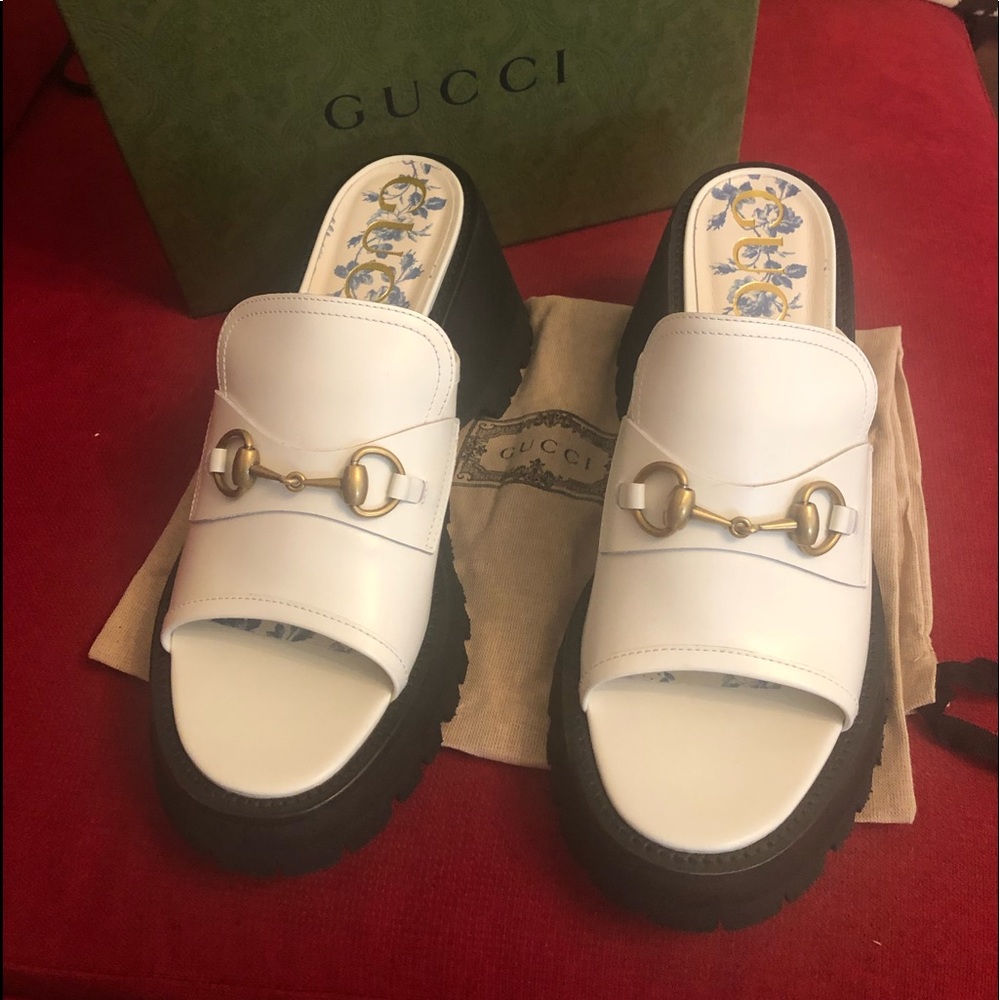 Gucci womens sandals NWT
